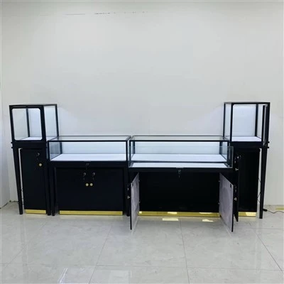 Round Glass Jewelry Display txee